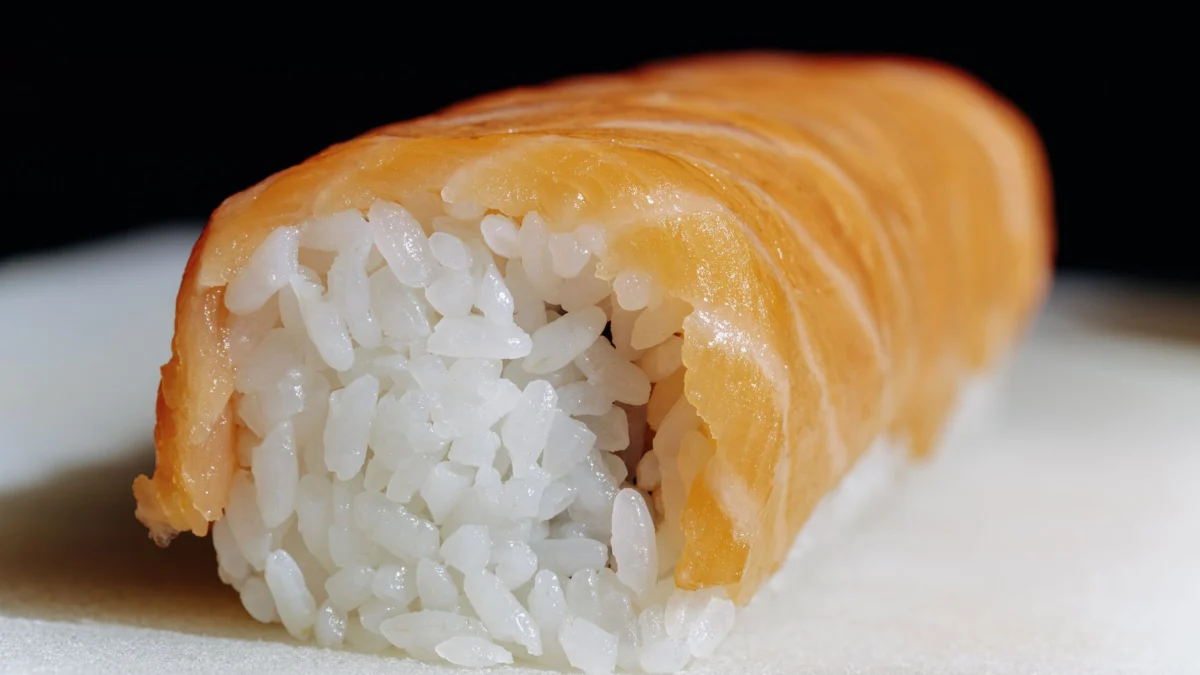 Hoe is sushi ontstaan en waarom is het zo populair? 